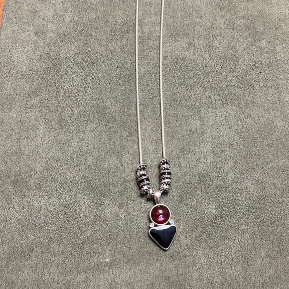 Fashion Jewelry Jewelry - ✨ 3/$15 ✨ Silver Toned Fashion Necklace
